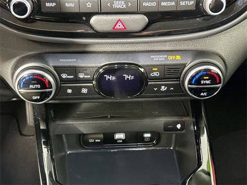 Used 2025 Kia Soul GT-Line image 15