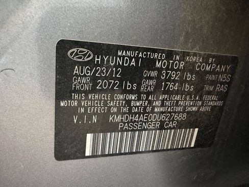 Used 2013 Hyundai Elantra GLS w/ Preferred Pkg FWD image 41