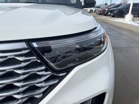 Used 2020 Ford Explorer Platinum w/ Premium Technology Package image 11