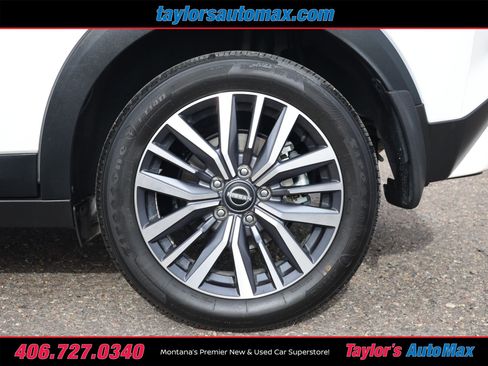 Used 2024 Nissan Kicks SV image 27