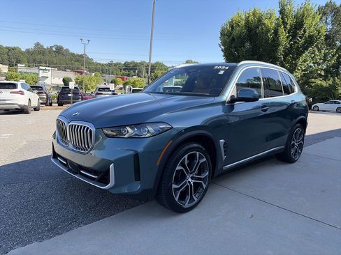 Certified 2024 BMW X5 sDrive40i w/ Premium Package RWD image 4