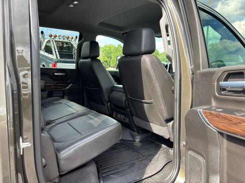 Used 2022 GMC Sierra 2500 SLT AWD/4WD image 32