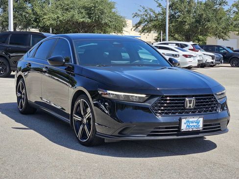Used 2023 Honda Accord Sport image 3