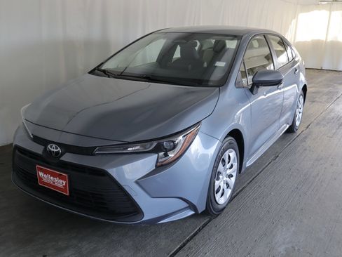 Used 2023 Toyota Corolla LE FWD image 19
