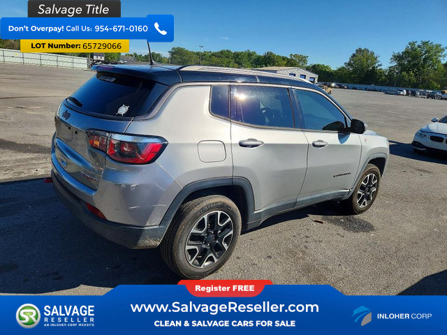 Used 2020 Jeep Compass Trailhawk AWD/4WD image 4
