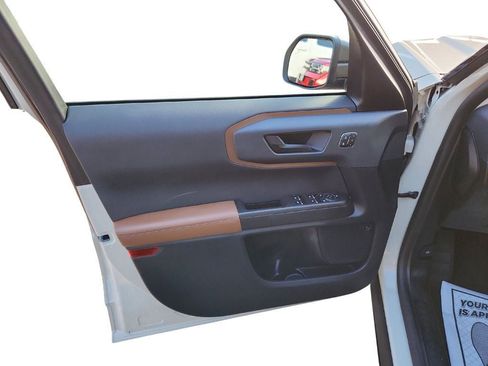 Used 2024 Ford Bronco Sport Outer Banks w/ Tech Package image 10