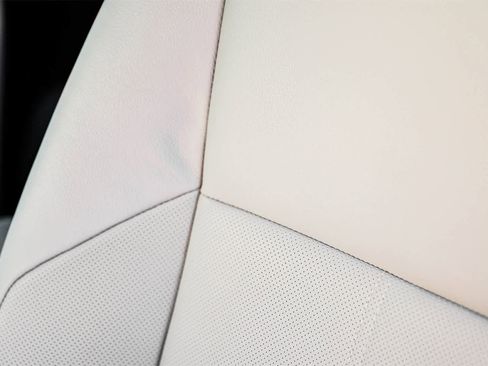 New 2026 Land Rover Range Rover Velar Dynamic SE image 27