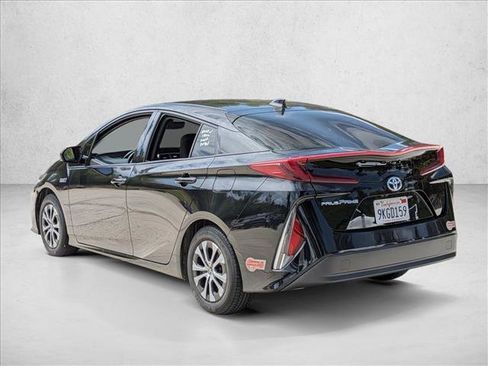 Used 2020 Toyota Prius Prime LE FWD image 8