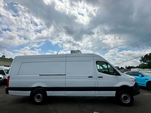 Used 2019 Mercedes-Benz Sprinter 4x4 170 image 6