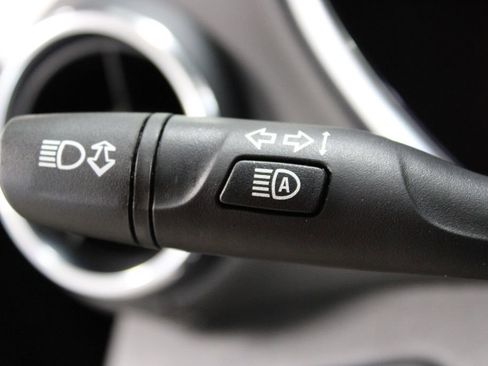 Used 2025 Chevrolet Blazer LT image 27