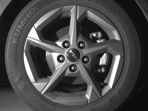 Used 2025 Kia K4 LXS image 13