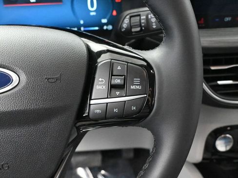 Used 2024 Ford Escape Platinum image 29