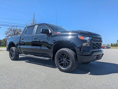 Used 2025 Chevrolet Silverado 1500 Custom Trail Boss image 1