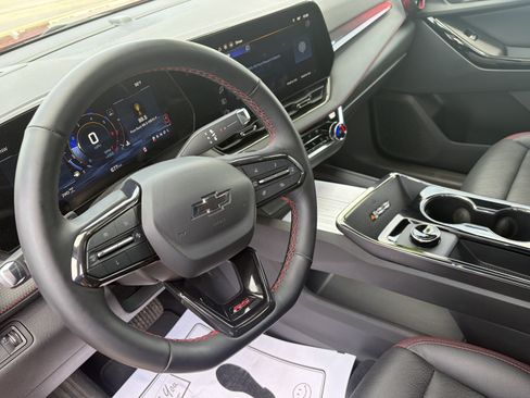 Used 2025 Chevrolet Equinox RS w/ Safety and Technology Package AWD/4WD image 12