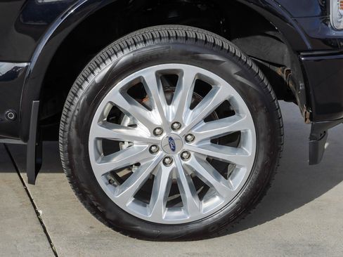 Used 2019 Ford F150 Limited image 10