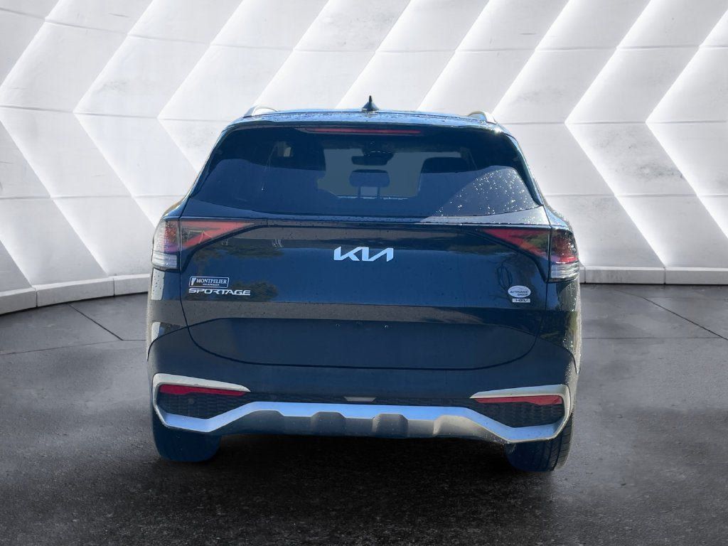 Used 2023 Kia Sportage EX AWD/4WD image 5