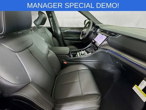 New 2025 Jeep Grand Cherokee L Overland w/ Luxury Tech Group IV AWD/4WD image 29