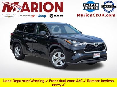 Used 2023 Toyota Highlander LE