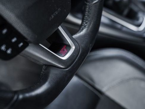 Used 2018 Ford Focus ST w/ Equipment Group 401A image 76