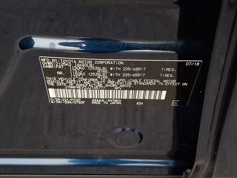 Used 2018 Toyota RAV4 XLE w/ Plus Extra Value Package image 27