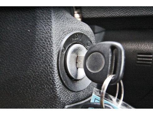 Used 2009 GMC Acadia SLE FWD image 18