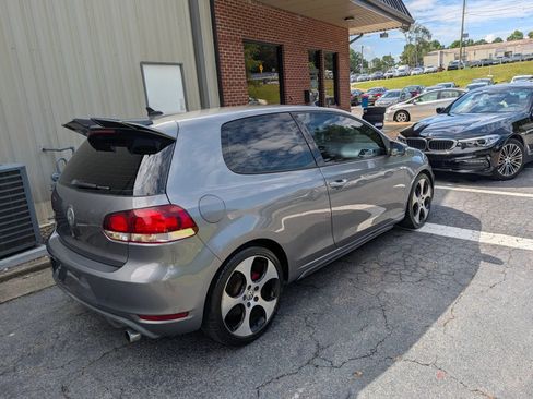 Used 2011 Volkswagen Golf 2-Door FWD image 4