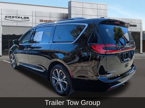 Used 2024 Chrysler Pacifica Pinnacle w/ Trailer Tow Group image 5