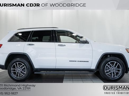 Used 2019 Jeep Grand Cherokee Limited AWD/4WD image 3