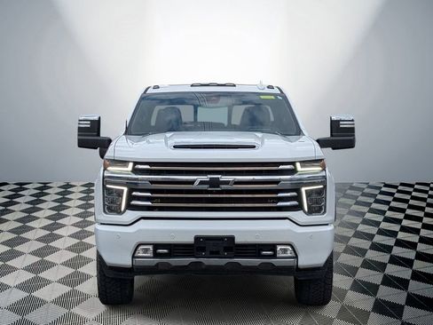 Used 2021 Chevrolet Silverado 2500 High Country w/ Z71 Off-Road Package AWD/4WD image 2