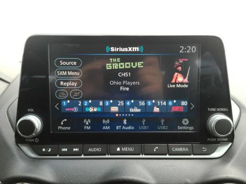 Used 2024 Nissan Sentra SV FWD image 38