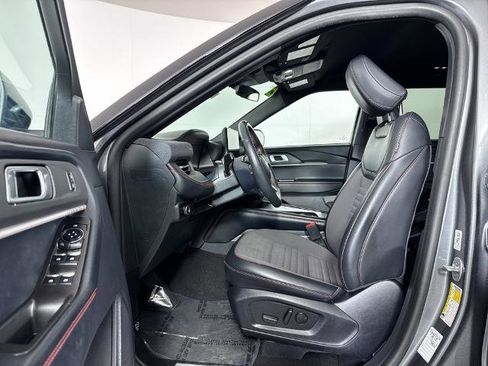Certified 2025 Ford Explorer ST-Line w/ ST-Line Street Pack AWD/4WD image 6
