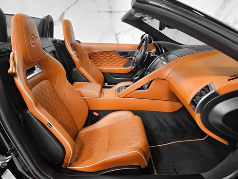 Used 2019 Jaguar F-TYPE SVR image 5