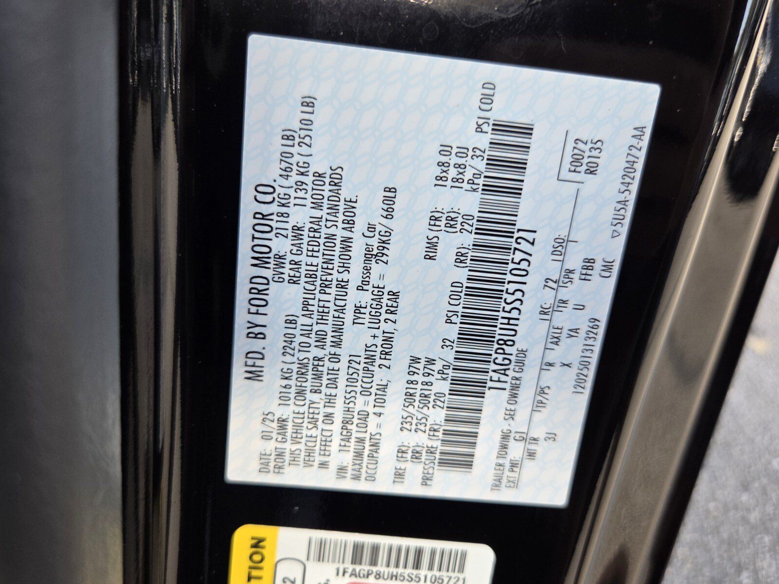 Used 2025 Ford Mustang Premium RWD image 24