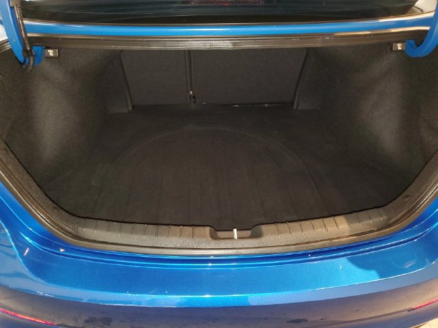 Used 2017 Hyundai Elantra SE FWD image 6