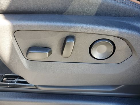 New 2026 GMC Yukon XL AT4 image 20