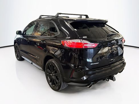 Used 2020 Ford Edge ST-Line w/ Cold Weather Package AWD/4WD image 5