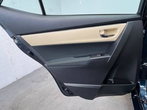 Used 2017 Toyota Corolla LE FWD image 9