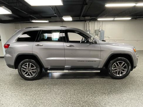 Used 2021 Jeep Grand Cherokee Limited AWD/4WD image 4