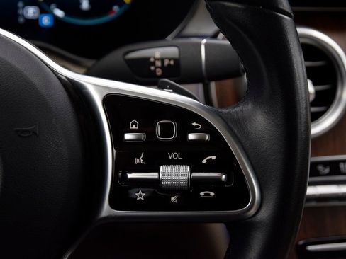 Used 2022 Mercedes-Benz GLC 300 image 24