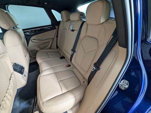 New 2026 Porsche Macan AWD/4WD image 22