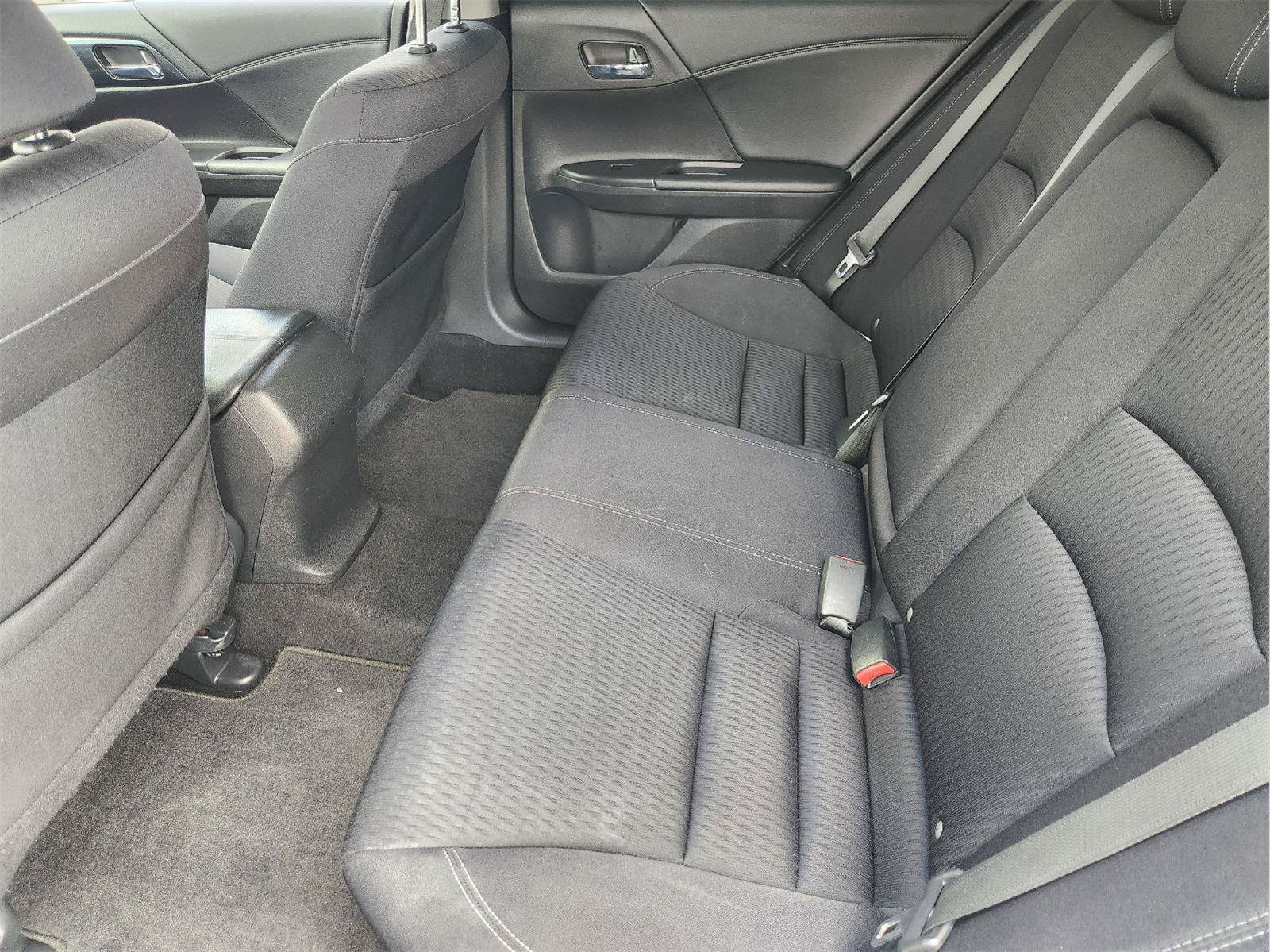 Used 2015 Honda Accord Sport image 29
