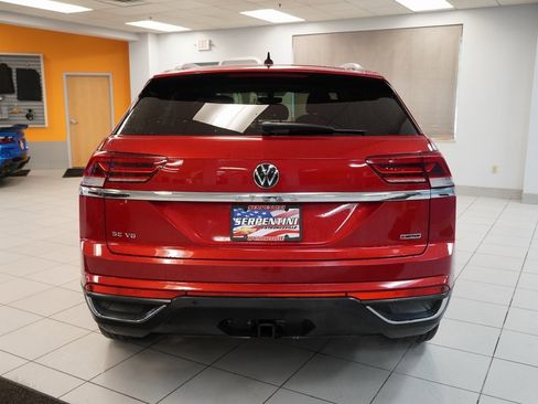 Used 2021 Volkswagen Atlas Cross Sport SE w/ Panoramic Sunroof Package image 9