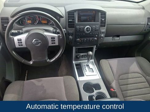Used 2011 Nissan Pathfinder SV AWD/4WD image 3