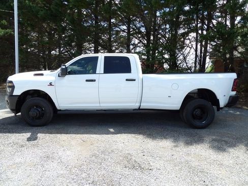 New 2026 RAM 3500 Tradesman AWD/4WD image 2
