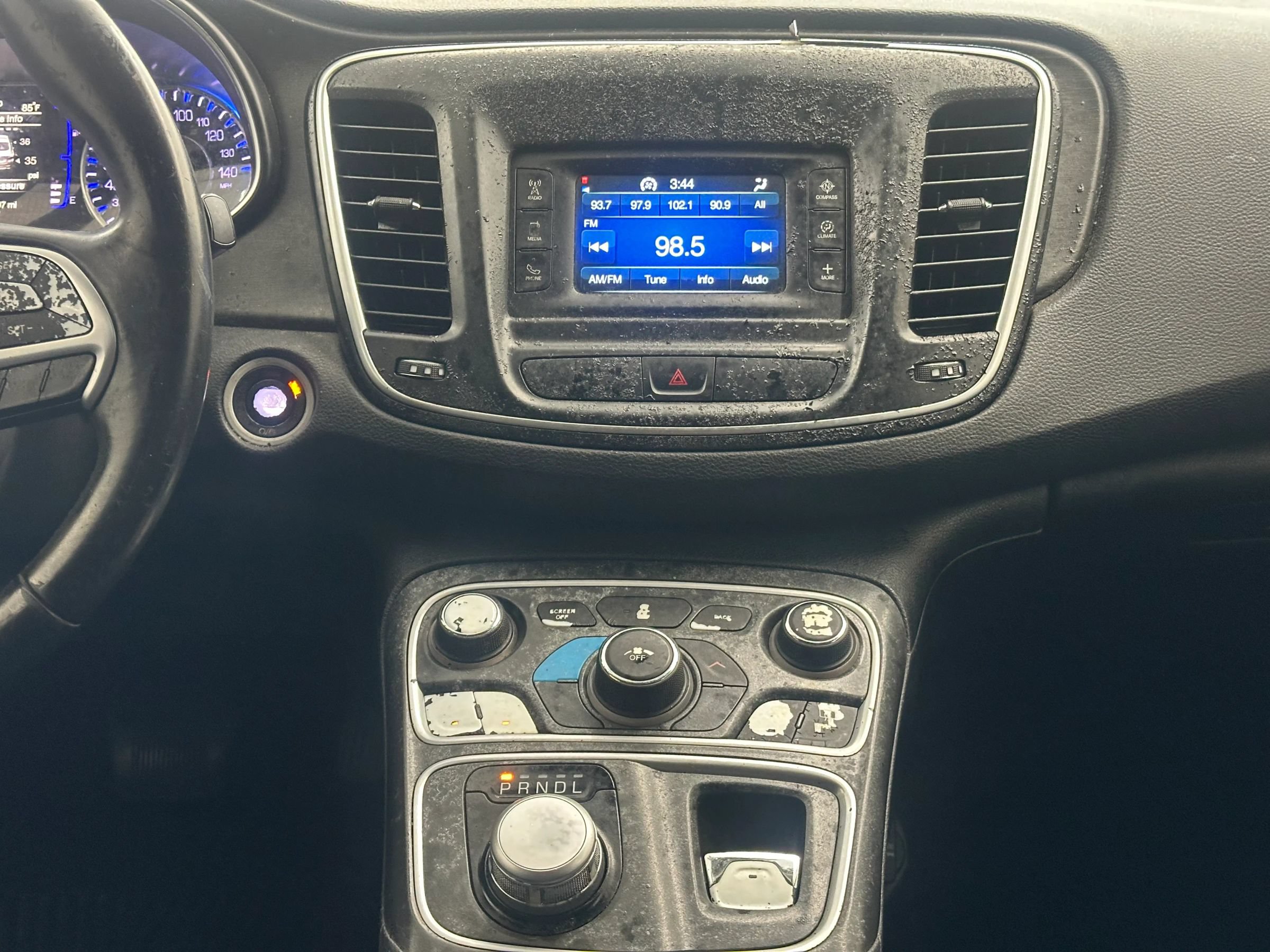 Used 2016 Chrysler 200 LX FWD image 17