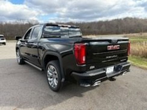Used 2024 GMC Sierra 1500 Denali image 3