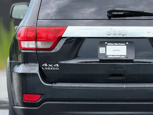 Used 2011 Jeep Grand Cherokee Laredo AWD/4WD image 13