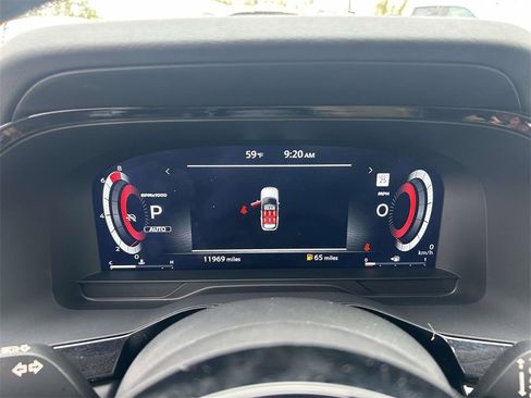 Used 2024 Nissan Pathfinder Platinum w/ Cargo Package image 22