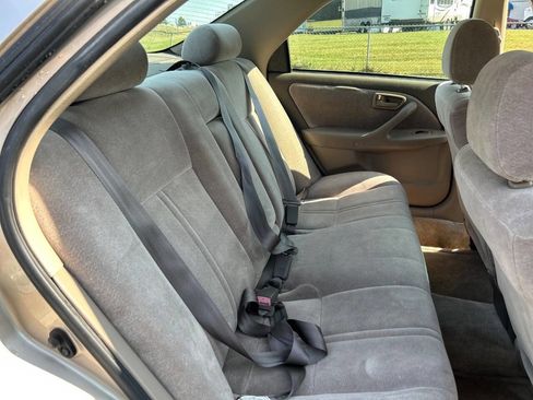 Used 1998 Toyota Camry CE image 20