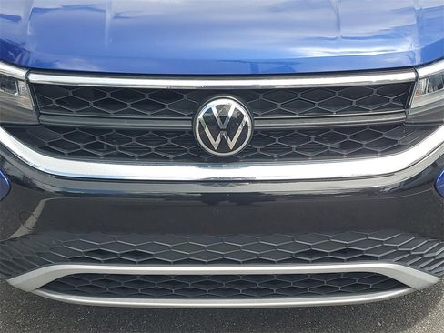 Used 2022 Volkswagen Taos SE image 10